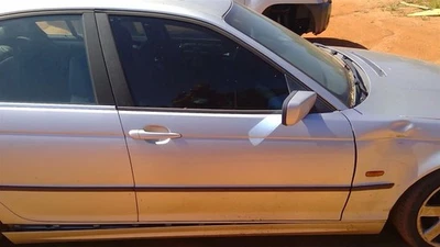Puerta delantera derecha pasajero sedán se adapta a 99-00 BMW 328i 253883 Foto 1 de 4