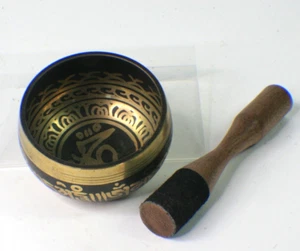Brass Tibetan Buddha Yoga Meditation Singing Sound Bowl with Mallet gr4 - Picture 1 of 6