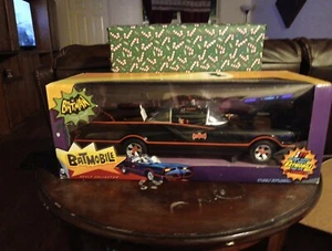1966 Batmobile Batman Classic TV Series (2013) Mattel 6” Mcfarlane 1/12 - Picture 1 of 1