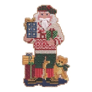 Christmas Giving Santa Cross Stitch Kit Mill Hill 2021 Santas Ornament MH202132 - Picture 1 of 1