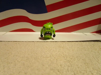 LEGO ANGRY BIRDS THE MOVIE, PIGGY 3 FROM SET 75824 NEW - Image 1 of 2