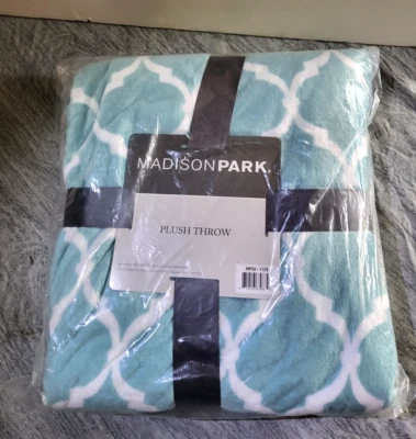 Madison Park Plush Throw Blanket Teal White Fleece NWT Sealed Package New 60x70 - Image 1 of 3