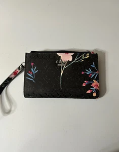 Guess Black Wristlet Wallet 2 Zipper Compartments 7"x 41/2" - Picture 1 of 3