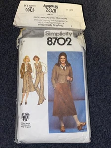Vintage Outfit - Sewing Pattern - Simplicity 8702 - READ DESCRIPTION - Picture 1 of 5