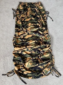 Women's Camo Maxi - Size Large - Gathered pulls at the sides. Gorgeous. - Imagen 1 de 4