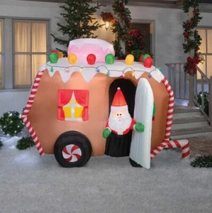 Home aufblasbarer Weihnachtsmann in Lebkuchen Anhänger, 7,5' Airblown® Urlaub Hof Dekor - Bild 1 von 4