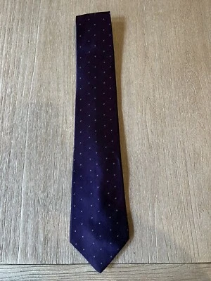 Corbata DKNY Para Hombre Púrpura Lunares Hecha en Costa Rica 57 pulgadas de Largo Foto 1 de 3