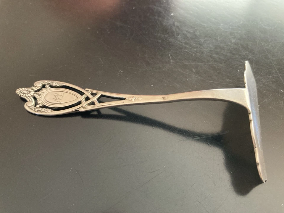 "Empujador de comida para bebé Lunt Monticello de plata esterlina 4"" antiguo 1911" Foto 1 de 4