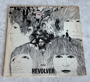 1966 THE BEATLES LP Revolver T-2576 Capitol Rainbow Label - Picture 1 of 6