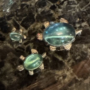 Vtg Antique Turtle Aqua Blue Glass Jelly Belly Scatter Pins Family Art Deco MINT - Picture 1 of 7