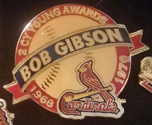 ST. LOUIS CARDINALS BOB GIBSON CY YOUNG AWARDS 1968 & 1970 Lapel Pin - Picture 1 of 1
