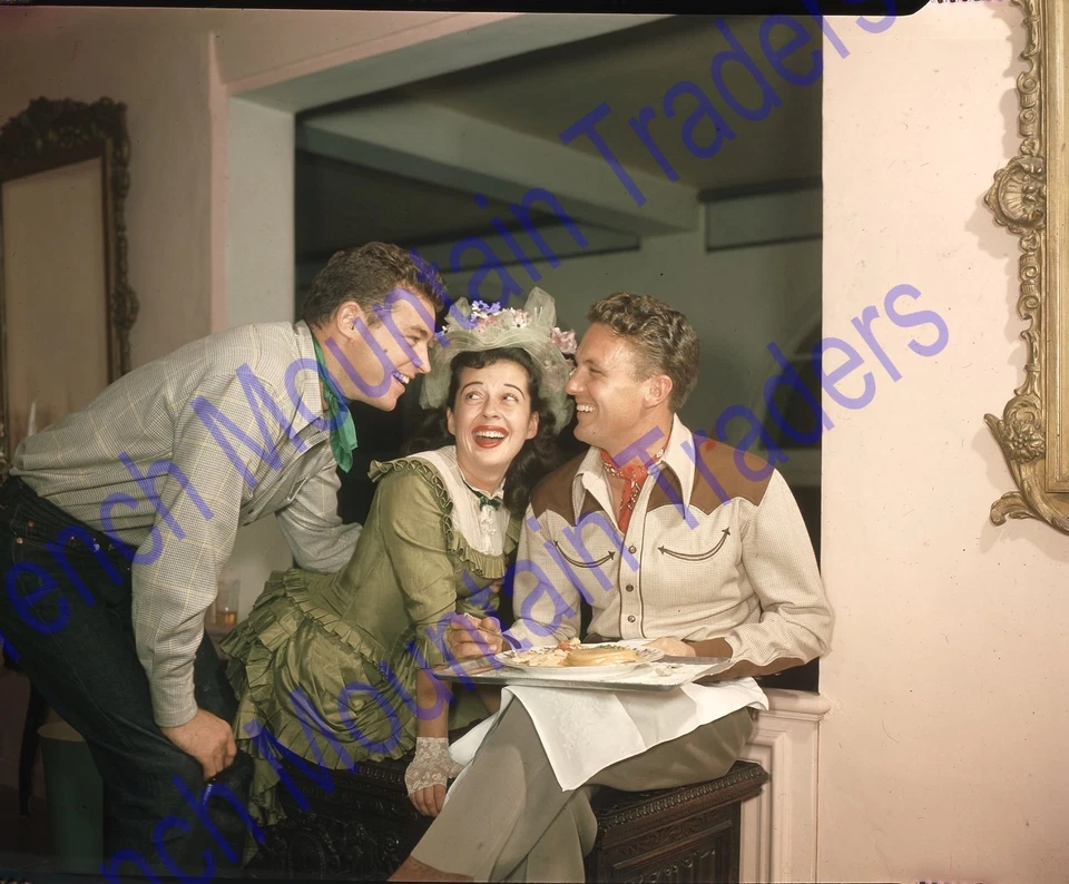 Robert Stack & Friends, Transparencia Fotográfica 4x5", Kodachrome Candid Original 2779 Foto 1 de 1