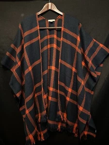 Ann Taylor Loft Plaid Wrap Poncho Size M/L Fringe Black Red - Picture 1 of 13