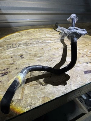 Barra estabilizadora delantera Toyota Sienna XLE 2011-2020 Foto 1 de 4