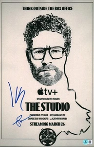 FOTO FIRMADA POR SETH ROGEN IKE BARINHOLTZ DEL ESTUDIO 11X17 BECKETT BAS CERTIFICADO DE AUTENTICIDAD - Imagen 1 de 1