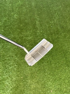 Mizuno M Craft Putter - Silver 35” - Image 1 of 4