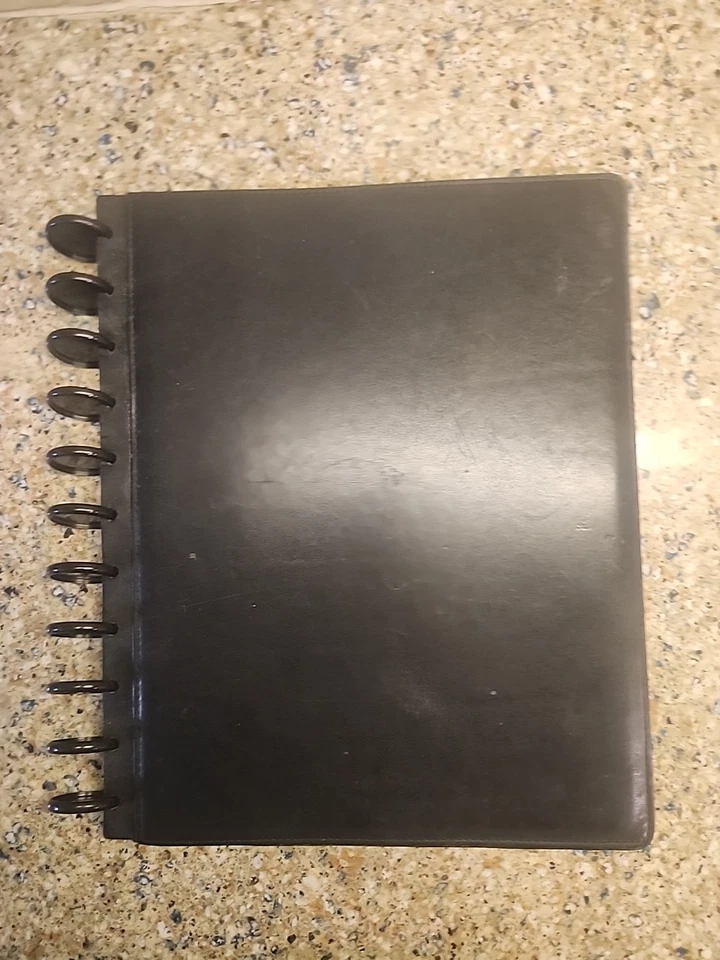 Levenger Circa Black Leather Foldover Notebook Size Junior   Used With Refills - Image 1 of 4