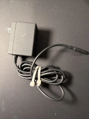 Adaptador de CA Nintendo Switch HAC-A-ADHLL-USZ-CO Cargador de fuente de alimentación oficial OEM Foto 1 de 4