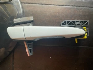 2011-2015 LEXUS CT200h RIGHT PASSENGER SIDE REAR DOOR HANDLE STARFIRE PEARL 077 - Picture 1 of 6