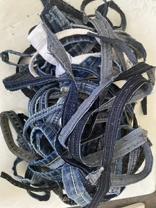 Nähte Säume aus Denim Resten recycelte Jeans 1 Pfund 13 Unzen Basteln Nähen Posten A - Bild 1 von 3
