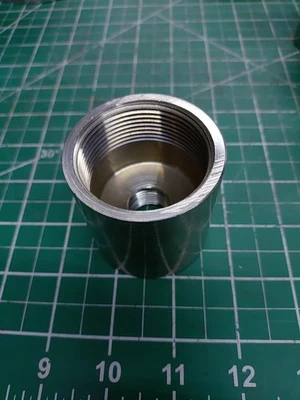 304 Stainless Steel Pipe Reducer Female 1-1/2 NPT to Female 1/2 NPT 150# - Image 1 of 2