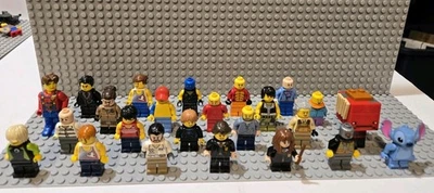 LEGO MINIFIGURES LOT OF 24 FIGURES - Harry Potter, Minecraft, Disney + More - Image 1 of 4