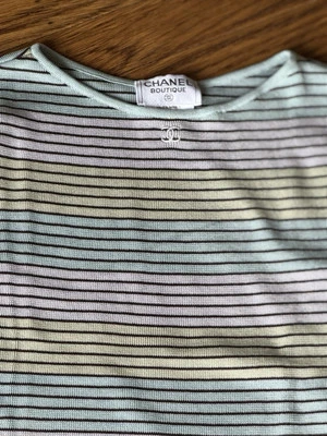 Top tejido a rayas vintage Chanel 1998 98p logotipo CC #44   Foto 1 de 4