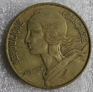 France 1963 20 Centimes KM-930 *C539 - Picture 1 of 3