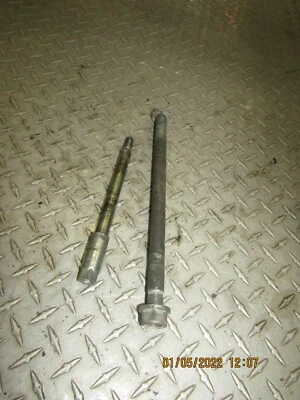 Eje delantero y trasero Honda NX250 Dominator 713 Foto 1 de 4