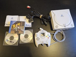 Sega Dreamcast Console Bundle - Picture 1 of 5