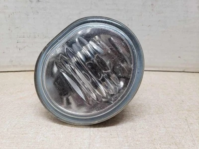 03 04 05 06 07 08 PONTIAC VIBE Driver Side Fog-Driving Bumper Mounted Light - Image 1 of 4