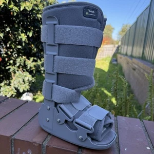 Oapl Pediatric Walker moon Boot large - Child 7-10 yrs used - Picture 1 of 6