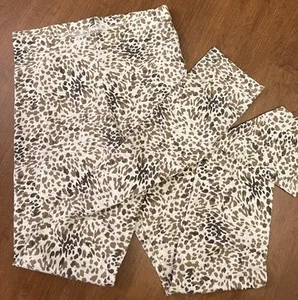 Old Navy Girls Leggings Animal Print Elastic Waist Built In Tough Size L 10/12 - Picture 1 of 3