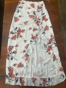 Glamorous Women's White Floral Skirt Size X-Small - Picture 1 of 10