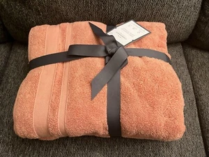 Threshold Performance Bath Towels Orange 2 Per Pack - Picture 1 of 3