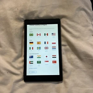 Amazon Kindle Fire HD 8 7th Gen 16GB Storage SX034QT - Picture 1 of 3