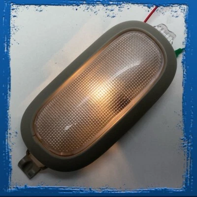 04-18 RAM 05-11 Dodge Dakota SIN PULSADOR Luz Domo Trasera TAUPE NEUTRAL L21 Foto 1 de 4