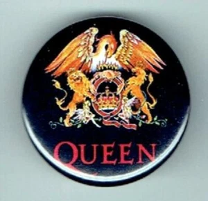 QUEEN ~ Metal Logo Pin - Picture 1 of 1
