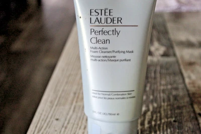 ESTEE LAUDER 完美清洁FOAM清洁器/修复面膜5盎司150毫升新品 — 第 1/2 张图片
