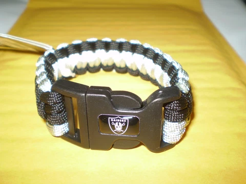 NFL Oakland Raiders 10" Survivor Bracelet Paracord(Siskiyou Sports) New Cover