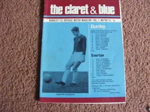 1970 1971 Burnley v Everton - Picture 1 of 1