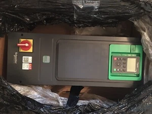 Schneider Electric ATV650D18N4E VD Drive Variable Speed ATV650 IP55 18.5kw 480V - Picture 1 of 4