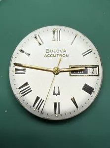 Movimento orologio Bulova Accutron calibro 218 - da riparare - quadrante immacolato - Foto 1 di 2