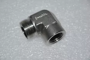 Swagelok SS-1210-8-8 Female Elbow 3/4 in. Tube OD x 1/2 in. Female NPT New - Picture 1 of 4
