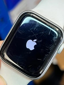 Apple Apple Watch Series 4 (Modell: GPS + Cellular, Größe: 40mm, Zustand: Gut)  - Bild 1 von 1