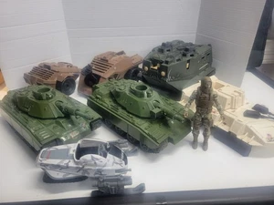 Oldtimer Gi Joe Fahrzeug Konvolut  - Bild 1 von 24
