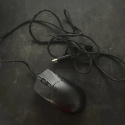 Corsair SABRE PRO CHAMPION SERIES Gaming-Maus (Ergonomische Form und wettbewerbs - Bild 1 von 3