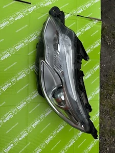 Peugeot 2008 2013-18 Headlight Passenger Side DRL Led 9815405680 - Picture 1 of 13