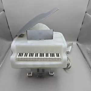 Beautiful Metal And White Glass Grand Piano Lamp Electric Toggle Switch *WORKS - Picture 1 of 13