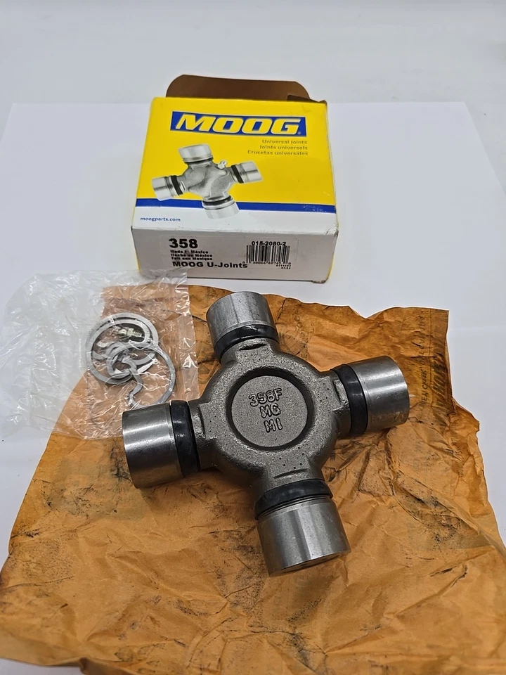 Junta universal Moog 358 U junta 015-2080-2 Foto 1 de 3